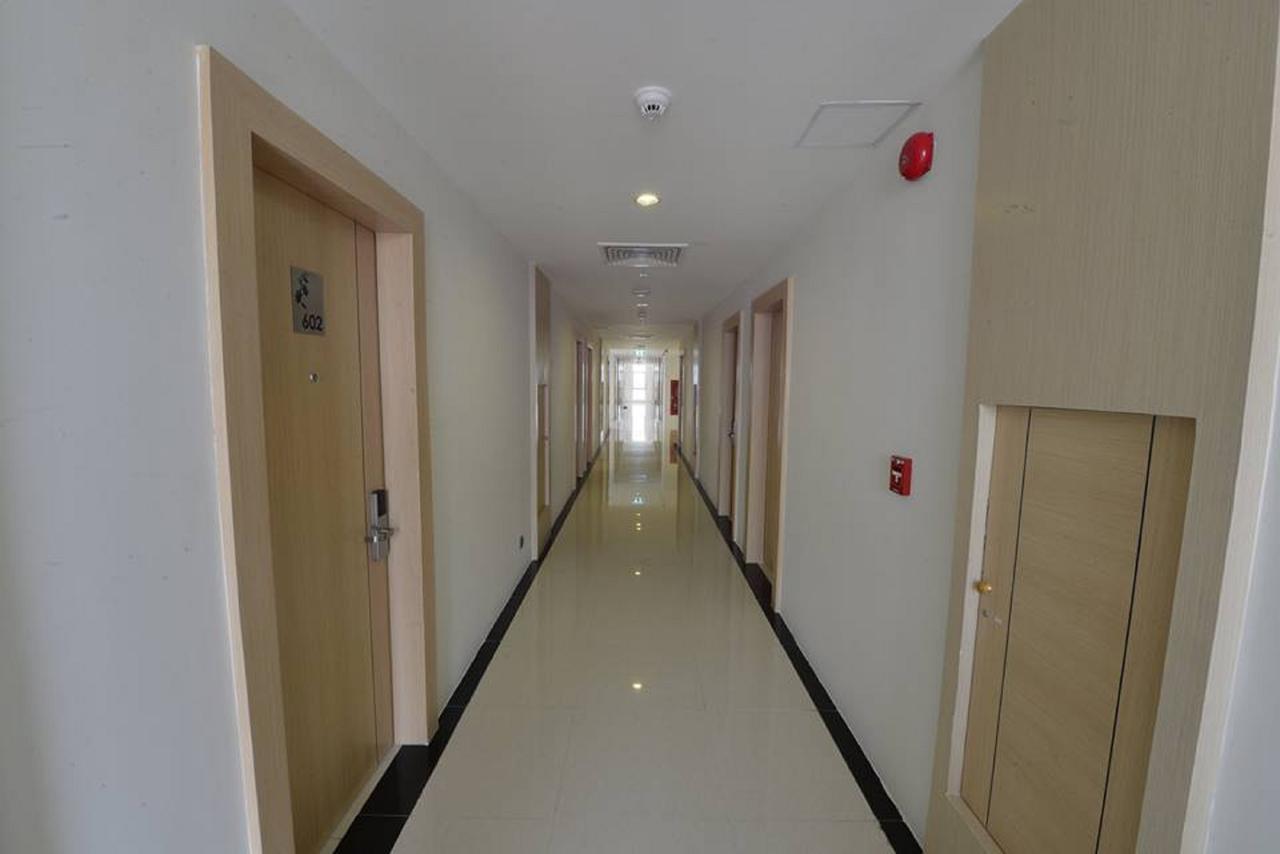 Holly Hotel Myanmar Rangoon Buitenkant foto