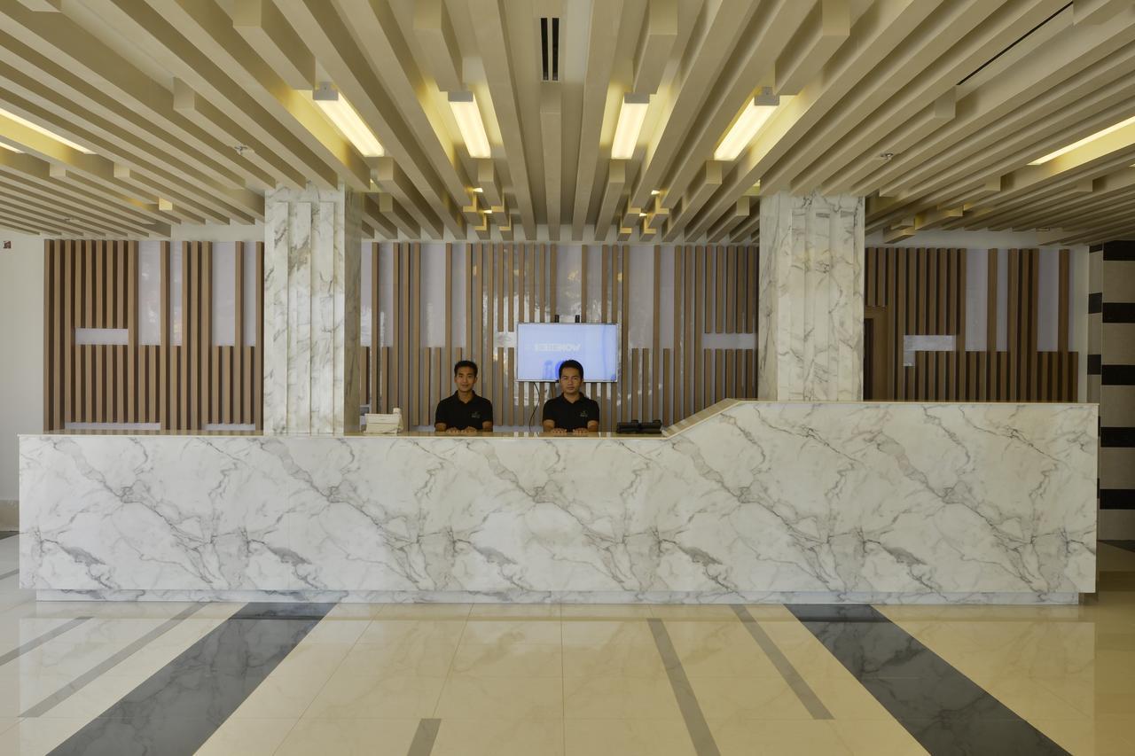 Holly Hotel Myanmar Rangoon Buitenkant foto